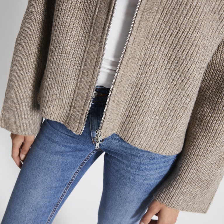 Ribbstickad kofta "Zip Cardigan" Ribbstickad kofta "Zip Cardigan"